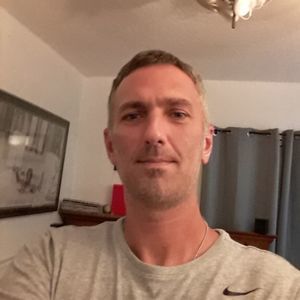 Meet your Posher, Nicholas